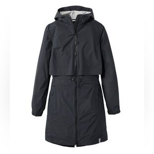 Cute stylish synch-able LL Bean raincoat